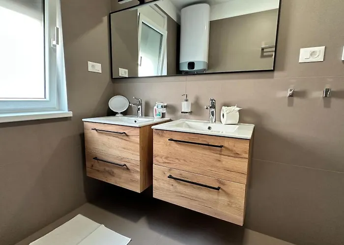 Ap Contessa Apartament Bužinija