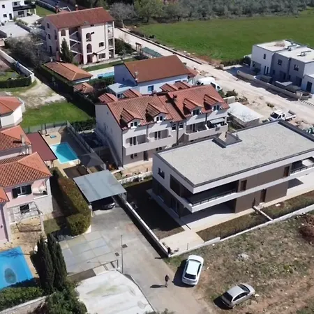 Ap Contessa Daire Bužinija