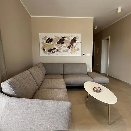 Daire Ap Contessa Bužinija