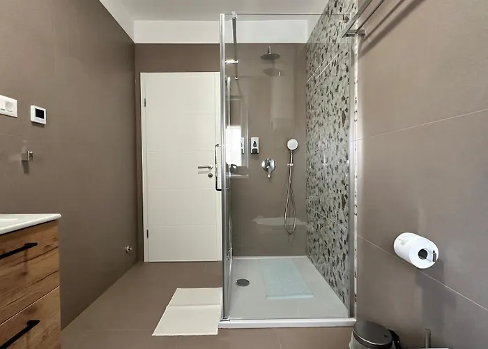 Ap Contessa * Bužinija