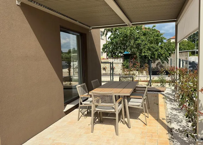 Ap Contessa Bužinija