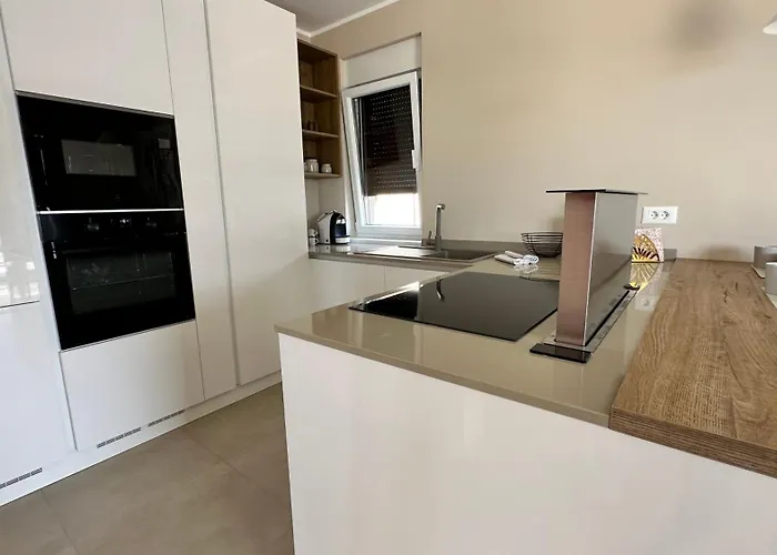 Ap Contessa * Bužinija