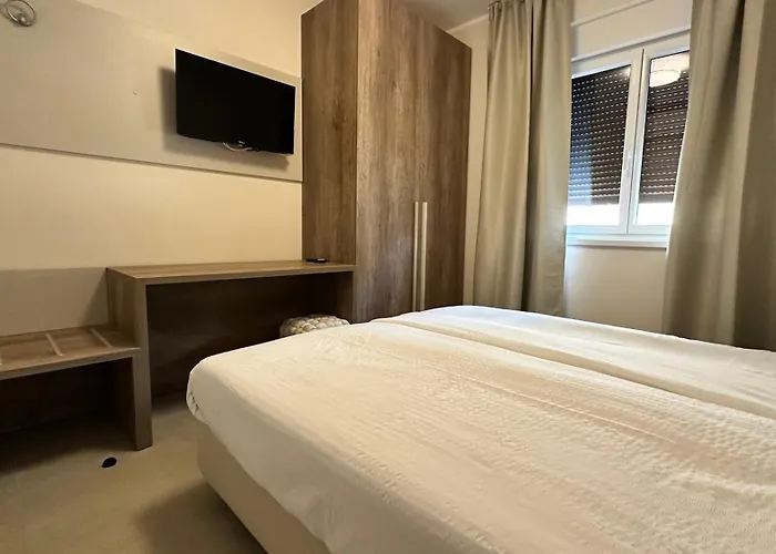 Ap Contessa Bužinija